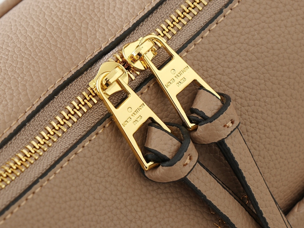 ルイヴィトンバッグ素材ディテール